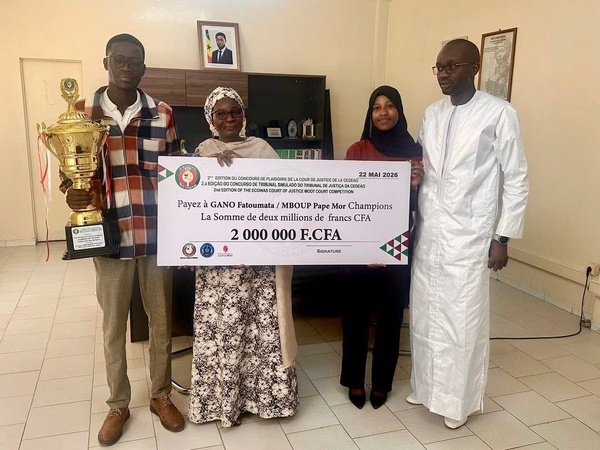 Éducation & Excellence: Triomphe au Concours de la CEDEAO : Le Recteur de l’UCAD exprime sa fierté et félicite les lauréats de la FSJP Éducation & Excellence: Triomphe au Concours de la CEDEAO : Le Recteur de l’UCAD exprime sa fierté et félicite les lauréats de la FSJP