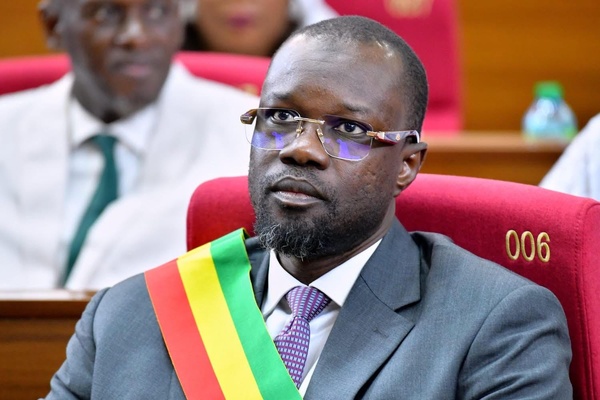 Bataille juridique autour de l'hémicycle: Ousmane Sonko dénonce « manigances et complots » après la saisine du Conseil constitutionnel Bataille juridique autour de l'hémicycle: Ousmane Sonko dénonce « manigances et complots » après la saisine du Conseil constitutionnel