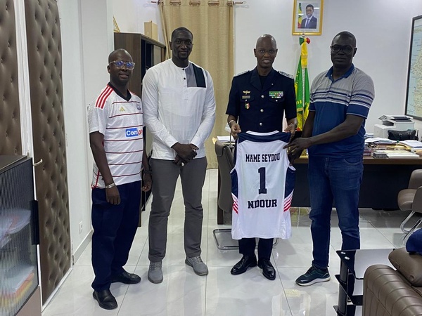 Coupe du Maire de Basketball: Le Directeur général de la Police nationale, Mame Seydou Ndour, reçoit l'AS Police en prélude à la finale