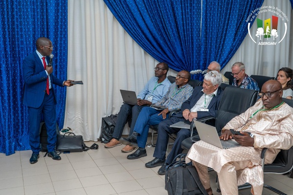Environnement & Recherche: Séminaire international à Dakar : Les réseaux Sciences GMV et RESET-GMV s'unissent avec l'UCAD pour l'avenir de la Grande Muraille Verte