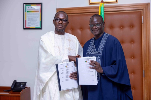 Environnement: Le Dr El Hadji Abdourahmane Diouf transmet le flambeau de la Transition écologique au Dr Aliou Gori Diouf