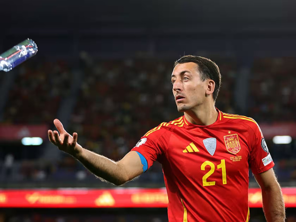 Mondial 2026 : Face à la polémique, la FIFA fait marche arrière et autorise une bouteille d'eau par supporter Mondial 2026 : Face à la polémique, la FIFA fait marche arrière et autorise une bouteille d'eau par supporter