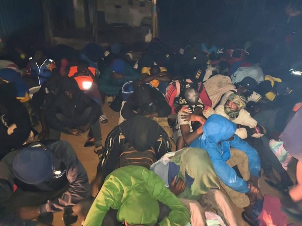 Banjul : Une opération tripartite inédite permet l'interception de 71 migrants clandestins au pont de Denton Banjul : Une opération tripartite inédite permet l'interception de 71 migrants clandestins au pont de Denton