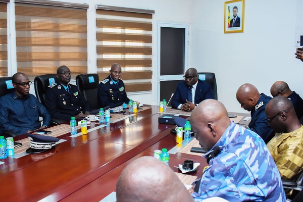 Sécurité publique : Le ministre Mouhamadou Makhtar Cissé en immersion pour booster l'efficacité opérationnelle de la Police nationale Sécurité publique : Le ministre Mouhamadou Makhtar Cissé en immersion pour booster l'efficacité opérationnelle de la Police nationale