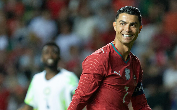 Cristiano Ronaldo lance son dernier défi mondial avec un message fort