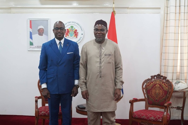 Diplomatie : La Gambie et la Guinée-Bissau renforcent leur coopération bilatérale à Banjul Diplomatie : La Gambie et la Guinée-Bissau renforcent leur coopération bilatérale à Banjul