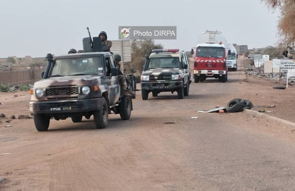 Gao : arrivée d’un important convoi d’hydrocarbures escorté par les Forces armées maliennes Gao : arrivée d’un important convoi d’hydrocarbures escorté par les Forces armées maliennes