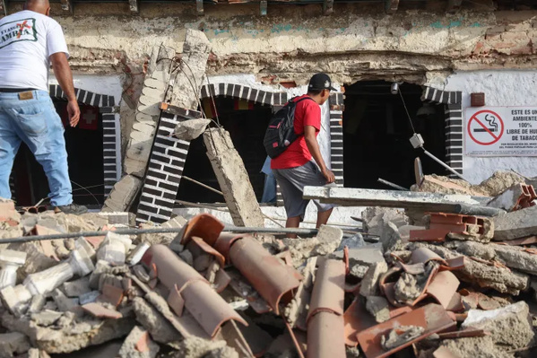 Séisme en Venezuela: Le bilan grimpe à 1 430 morts et plus de 51 000 disparus à La Guaira et Caracas Séisme en Venezuela: Le bilan grimpe à 1 430 morts et plus de 51 000 disparus à La Guaira et Caracas