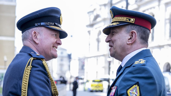 Le commandant de l’armée libanaise en visite au Royaume-Uni pour renforcer la coopération militaire