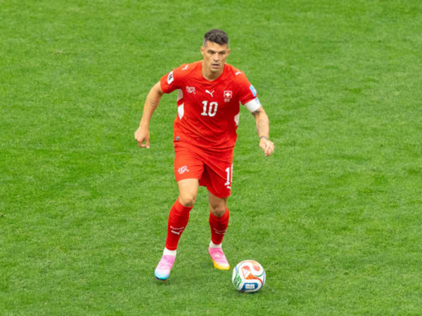 Mercato: Granit Xhaka d’accord avec Chelsea, Xabi Alonso pousse pour boucler le transfert Mercato: Granit Xhaka d’accord avec Chelsea, Xabi Alonso pousse pour boucler le transfert