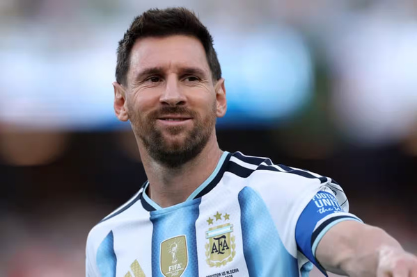 Pourquoi Lionel Messi est-il remplaçant avec l'Argentine contre la Jordanie ? Pourquoi Lionel Messi est-il remplaçant avec l'Argentine contre la Jordanie ?
