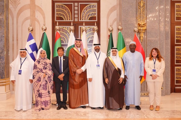 Gestion mondiale de l'or bleu: Le Sénégal et sept États fondateurs valident les premières étapes de l’Organisation mondiale de l’Eau à Djeddah Gestion mondiale de l'or bleu: Le Sénégal et sept États fondateurs valident les premières étapes de l’Organisation mondiale de l’Eau à Djeddah