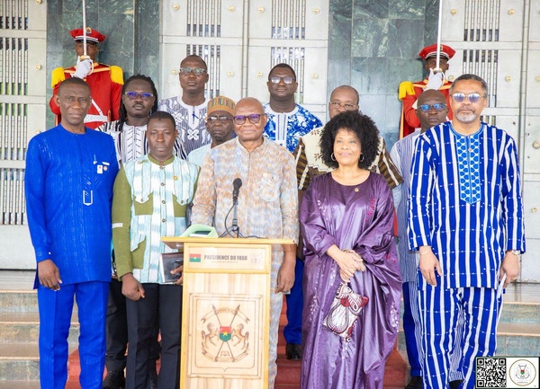 Renaissance africaine: le Conseil d’orientation de l’IPN-Farafina recueille les directives du Capitaine Ibrahim Traoré Renaissance africaine: le Conseil d’orientation de l’IPN-Farafina recueille les directives du Capitaine Ibrahim Traoré