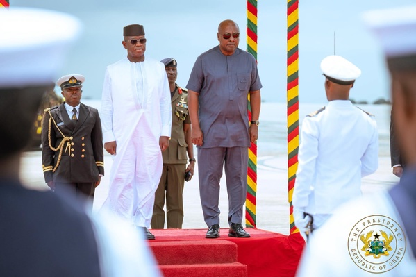Ghana: Le Président John Dramani Mahama et son homologue sierra-léonais Julius Maada Bio renforcent la solidarité régionale face à la crise climatique Ghana: Le Président John Dramani Mahama et son homologue sierra-léonais Julius Maada Bio renforcent la solidarité régionale face à la crise climatique