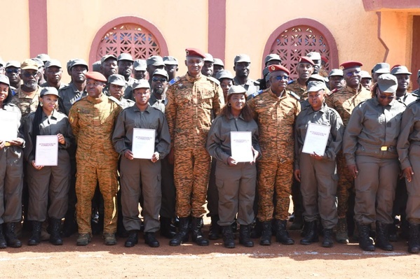 Burkina Faso: 167 personnels civils du ministère de la Guerre formés au civisme et au patriotisme à Loumbila