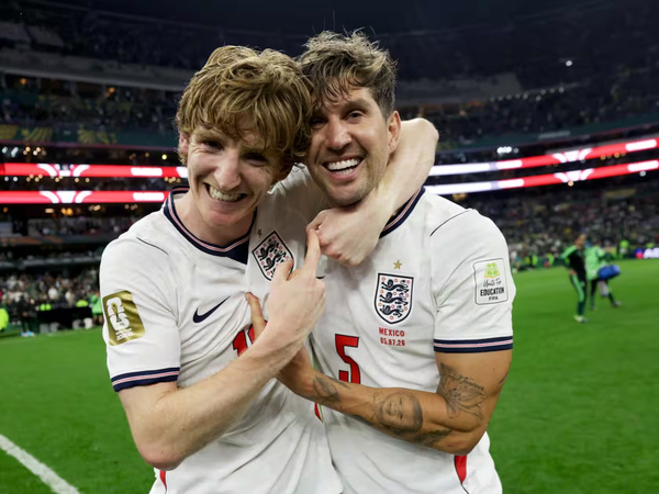 Mondial 2026: John Stones se livre sur les retrouvailles explosives avec Erling Haaland avant Angleterre - Norvège