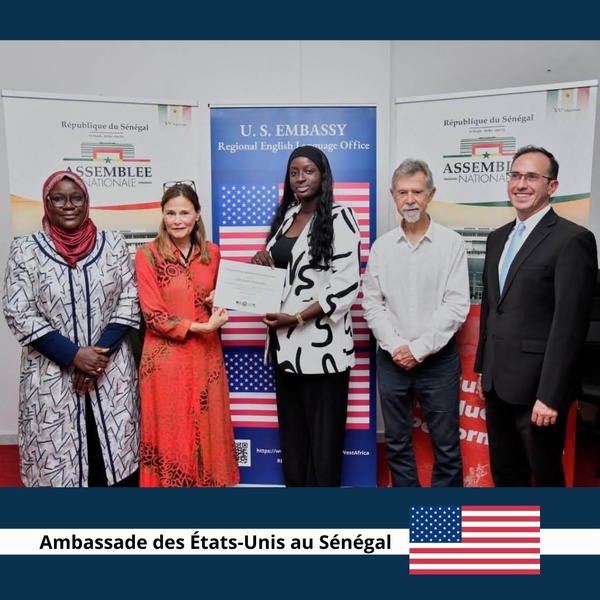 Diplomatie parlementaire : L’Ambassade des États-Unis forme 23 députés et agents de l’Assemblée nationale à l’anglais diplomatique Diplomatie parlementaire : L’Ambassade des États-Unis forme 23 députés et agents de l’Assemblée nationale à l’anglais diplomatique