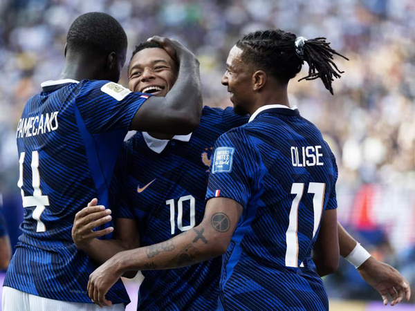 Mondial 2026: Olise et Upamecano titulaires avec la France, le Maroc privé de Saibari Mondial 2026: Olise et Upamecano titulaires avec la France, le Maroc privé de Saibari