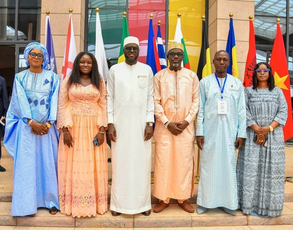 Diplomatie parlementaire: El Malick Ndiaye conduit la délégation du Sénégal à la 51ème session de l'APF à Yaoundé Diplomatie parlementaire: El Malick Ndiaye conduit la délégation du Sénégal à la 51ème session de l'APF à Yaoundé