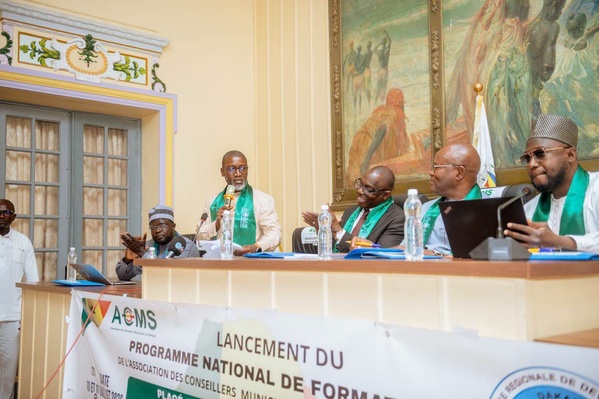 Dakar: Le maire Abass Fall lance le Programme national de formation pour renforcer les compétences des conseillers municipaux