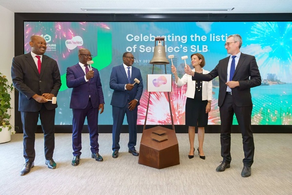 SENELEC réalise une première historique en Afrique avec une émission obligataire durable cotée à la Bourse de Luxembourg SENELEC réalise une première historique en Afrique avec une émission obligataire durable cotée à la Bourse de Luxembourg