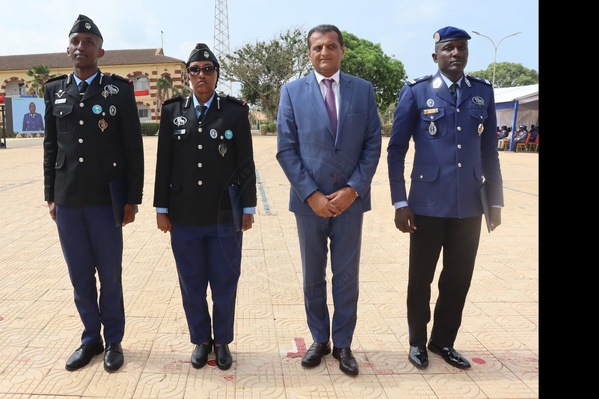 Excellence militaire: Le général Martin Faye préside la remise de diplômes de la 19e promotion du CAOG à Ouakam Excellence militaire: Le général Martin Faye préside la remise de diplômes de la 19e promotion du CAOG à Ouakam