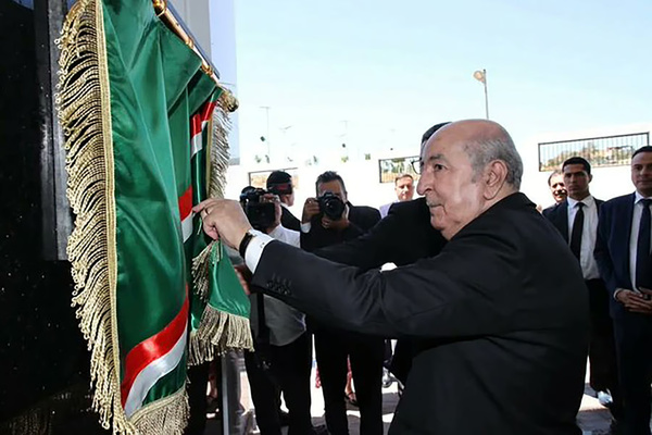 Santé en Algérie: le paradoxe des présidents qui se soignent à l’étranger face aux promesses d'Abdelmadjid Tebboune