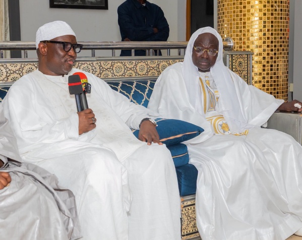 Le ministre de l'Intérieur Mouhamadou Makhtar Cissé en visite à Médina Baye et dans plusieurs foyers religieux de Kaolack Le ministre de l'Intérieur Mouhamadou Makhtar Cissé en visite à Médina Baye et dans plusieurs foyers religieux de Kaolack