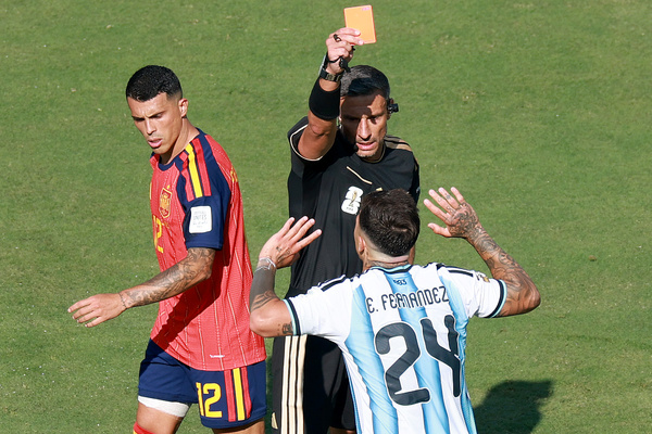 Mondial 2026: Enzo Fernández intègre le cercle très fermé des joueurs expulsés en finale de Coupe du Monde