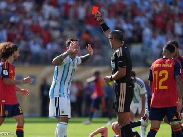 Finale Coupe du monde 2026 : l'Argentine visée par une enquête de la FIFA après les incidents face à l'Espagne Finale Coupe du monde 2026 : l'Argentine visée par une enquête de la FIFA après les incidents face à l'Espagne
