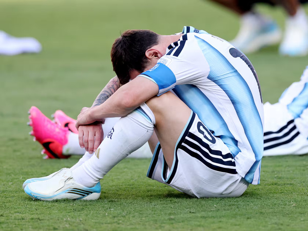 Lionel Messi exprime son « immense douleur » après la défaite de l'Argentine en finale de la Coupe du monde 2026
