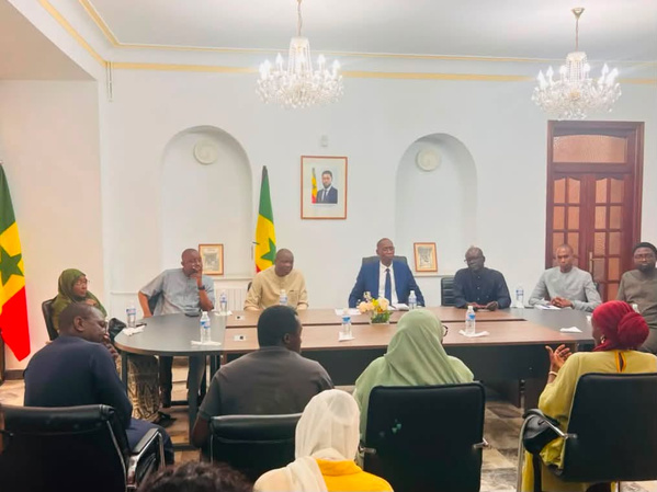 Diplomatie : En visite à Alger, le ministre Cheikh Niang au chevet de la communauté sénégalaise