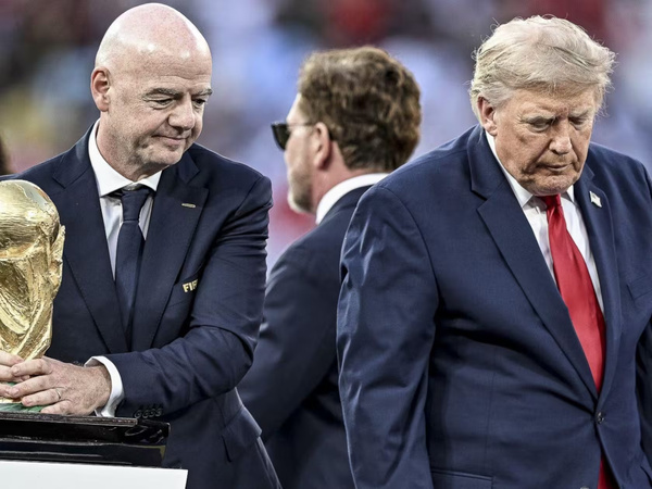 FIFA: le projet de vente d'une part minoritaire de la Coupe du monde suscite une vive controverse FIFA: le projet de vente d'une part minoritaire de la Coupe du monde suscite une vive controverse