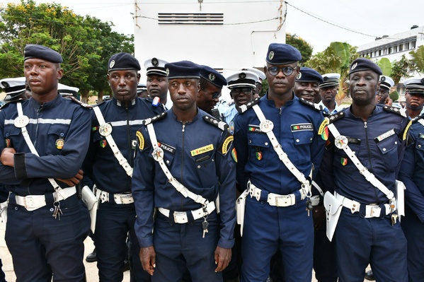 Grand Magal de Touba 2026 : Le Commissaire Ndiarra Sène supervise le dispositif sécuritaire de la Police nationale Grand Magal de Touba 2026 : Le Commissaire Ndiarra Sène supervise le dispositif sécuritaire de la Police nationale
