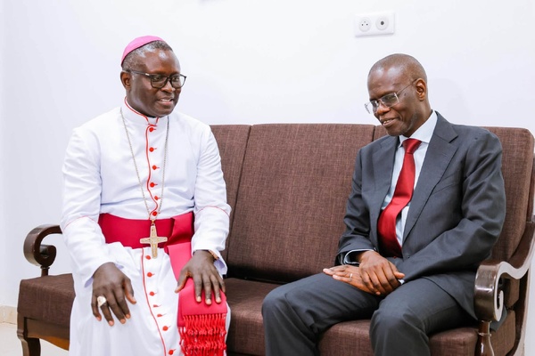 Dialogue interreligieux : Le Premier ministre Ahmadou Al Aminou Lo reçu par l'Archevêque de Dakar