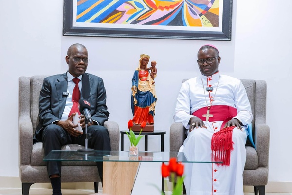 Dialogue interreligieux : Le Premier ministre Ahmadou Al Aminou Lo reçu par l'Archevêque de Dakar