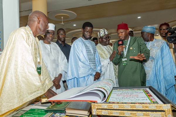 À Tivaouane, Bassirou Diomaye Faye échange avec Serigne Babacar Sy Mansour à l’approche du Mawlid À Tivaouane, Bassirou Diomaye Faye échange avec Serigne Babacar Sy Mansour à l’approche du Mawlid