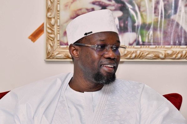 Gamou 2026 à Tivaouane : Ousmane Sonko reçu par Serigne Habib Sy Dabakh à Aïnoumady