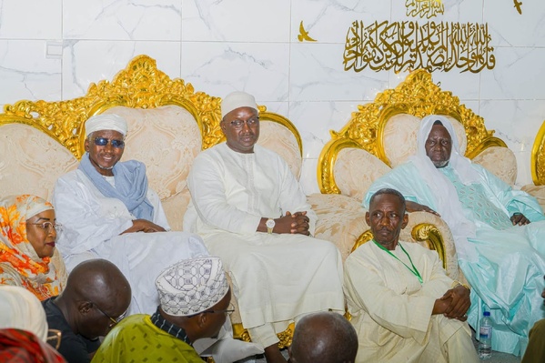 Gamou 2026: Cheikh Tidiane Dièye poursuit ses visites auprès des foyers religieux à Thiès