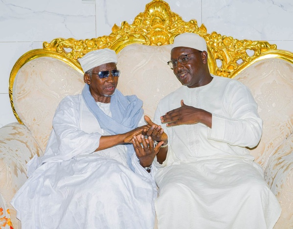 Gamou 2026: Cheikh Tidiane Dièye poursuit ses visites auprès des foyers religieux à Thiès Gamou 2026: Cheikh Tidiane Dièye poursuit ses visites auprès des foyers religieux à Thiès