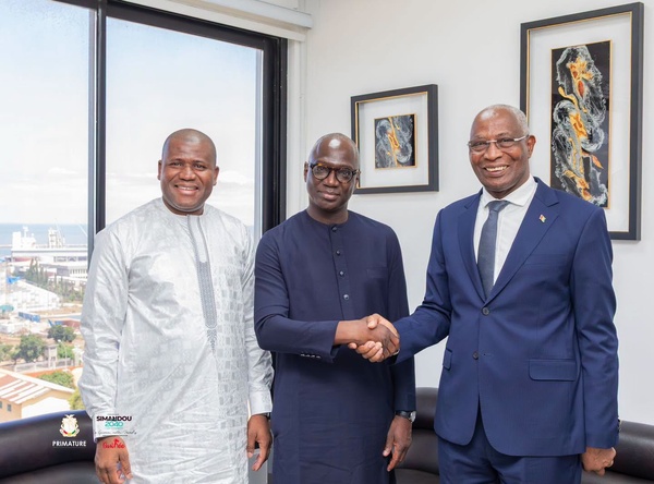 Guinée: le Premier ministre Amadou Oury Bah en visite de travail au ministère du Plan et de la Coopération internationale