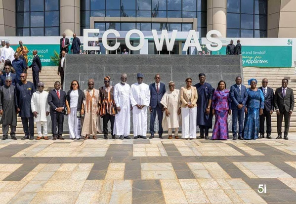 CEDEAO: Le Ministre Cheikh Niang installe officiellement le Général Birame Diop à la présidence de la Commission à Abuja
