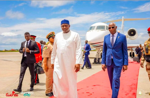 Diplomatie ouest-africaine: Adama Barrow en visite officielle à Conakry pour consolider l'axe Banjul-Conakry