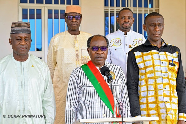 Souveraineté culturelle dans l’AES: Le Premier ministre burkinabè appelle à refonder les distinctions honorifiques selon les identités saheliennes