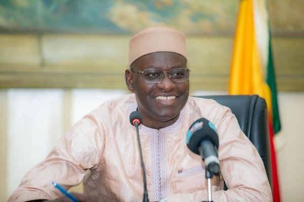 Développement local : Le Maire de Dakar Abass Fall à l'écoute des femmes de la coopérative « Les mains unies »