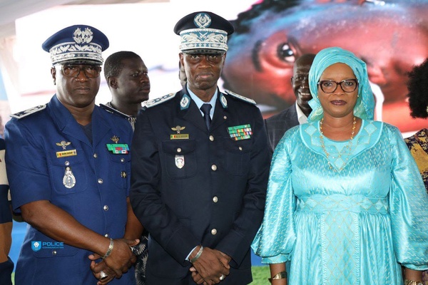 Immigration irrégulière : la Police nationale sénégalaise soutient le film « Au-delà des mirages » Immigration irrégulière : la Police nationale sénégalaise soutient le film « Au-delà des mirages »