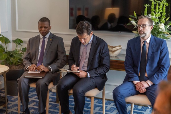 Digitalisation : le Sénégal décroche 300 millions de dollars d'investissement américain avec Cybastion Digitalisation : le Sénégal décroche 300 millions de dollars d'investissement américain avec Cybastion