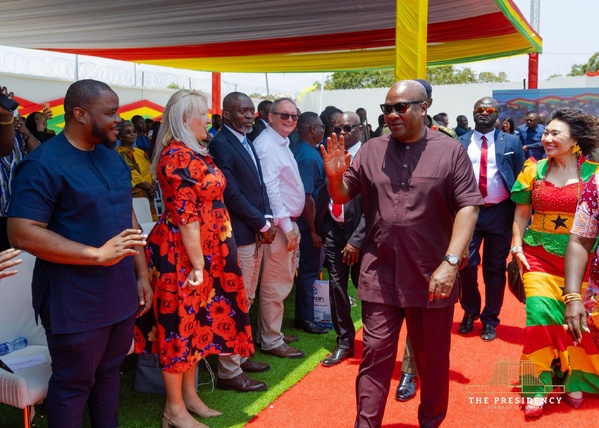 Transformation économique (Ghana) : Le Président Mahama inaugure l'extension de l'usine Zonda Tec à Tema et vise l'intégration locale de la chaîne automobile