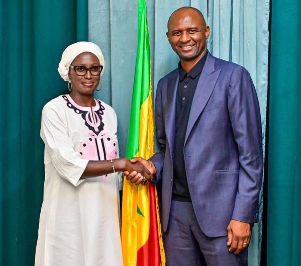 Patrick Vieira reçu par la ministre des Sports : les Lions préparent déjà les prochaines échéances Patrick Vieira reçu par la ministre des Sports : les Lions préparent déjà les prochaines échéances