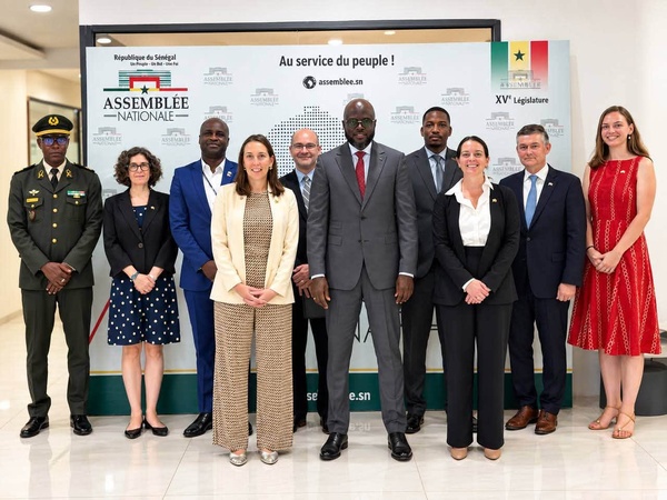 Coopération parlementaire et défense: L'Assemblée nationale du Sénégal et une délégation américaine renforcent leur partenariat sur le contrôle de la sécurité Coopération parlementaire et défense: L'Assemblée nationale du Sénégal et une délégation américaine renforcent leur partenariat sur le contrôle de la sécurité